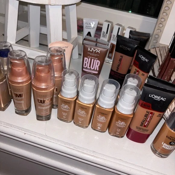 BRAND NEW MAKEUP! PICK ANY 3 for $18 - Picture 8 of 16